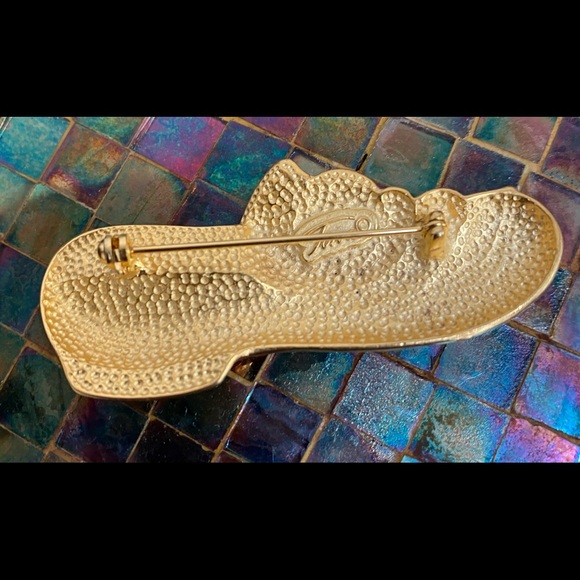 Penny Loafer Pin - Picture 3 of 6